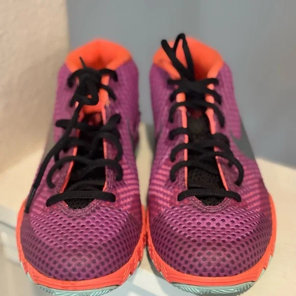 Nike Kyrie 1 Purple (GS) Easter Basketball Sneakers 717219-508 Youth Size 4.5Y - Picture 6 of 9